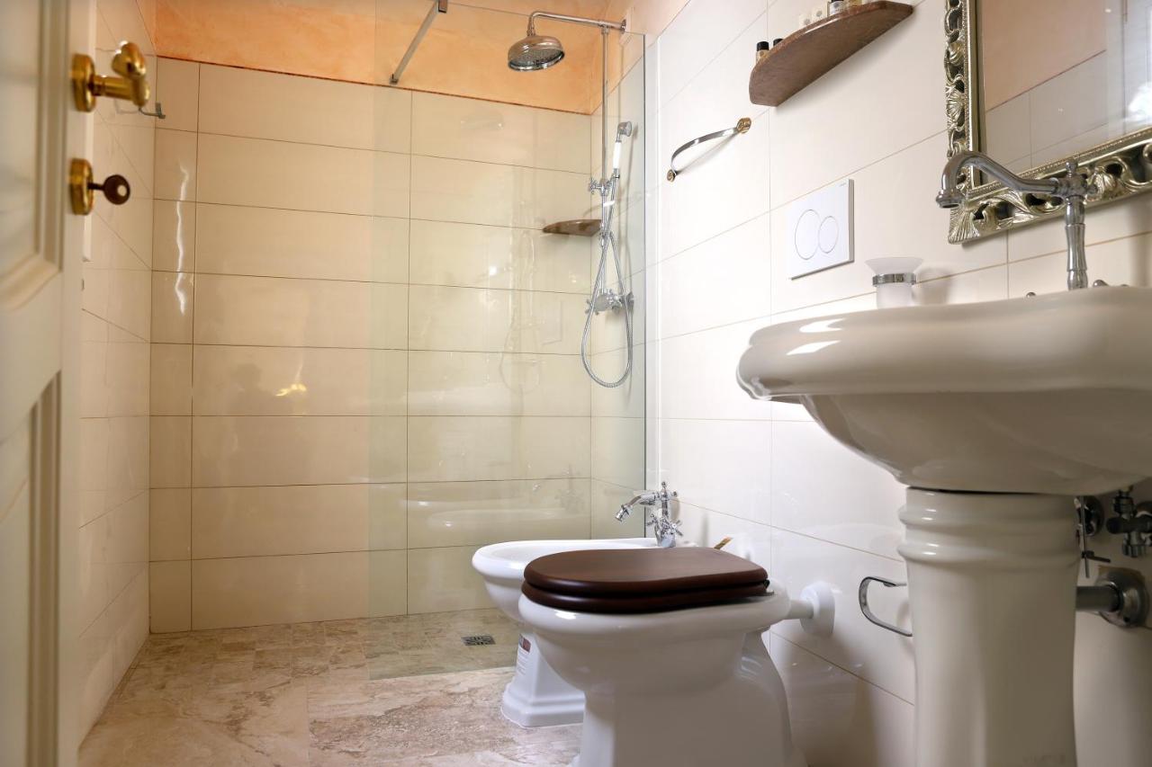 Bed & Breakfast Palazzo Castiglione Dimora Storica *